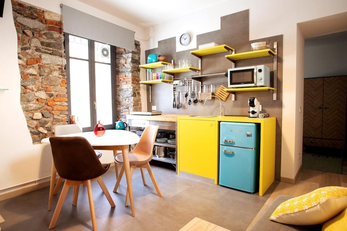 Baby Art Apartment Арона Екстериор снимка