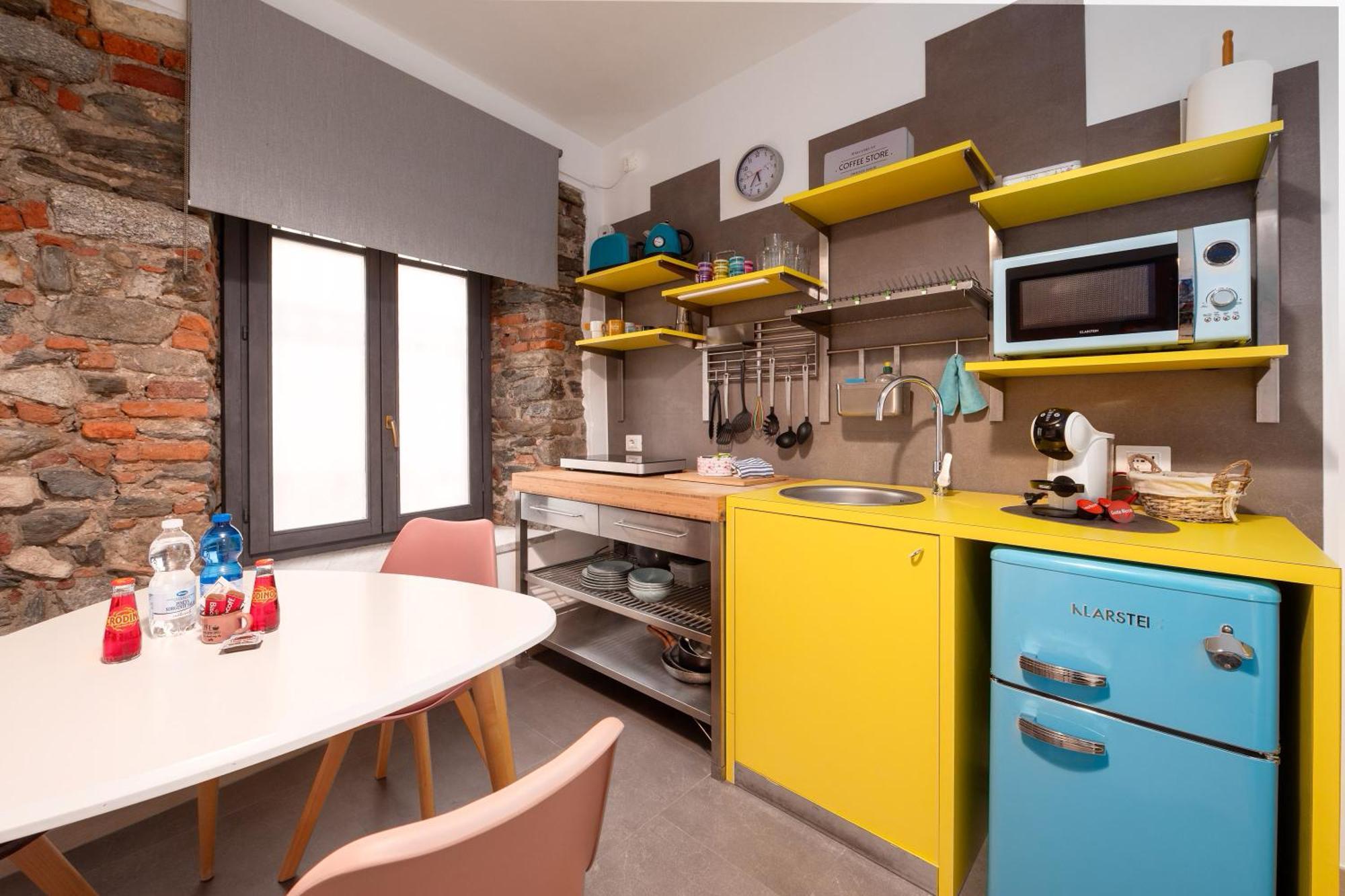Baby Art Apartment Арона Екстериор снимка